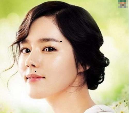 ͼ��Ů�����ϵ��һ���