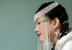 ����ѵ�����Ů����