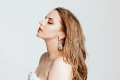 ʲô���ı������и���